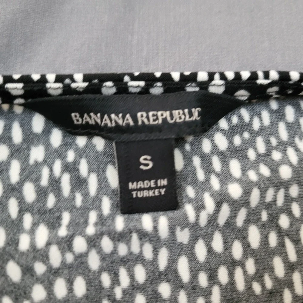Banana Republic measurements pit